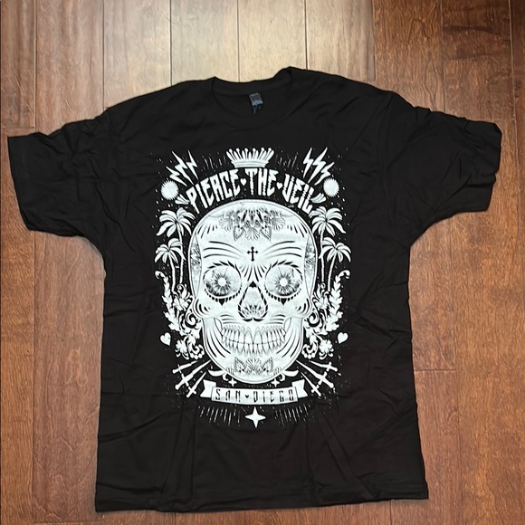 Pierce the Veil Black Skull Graphic Tee, Size XL, New Without Tags - Picture 1 of 8